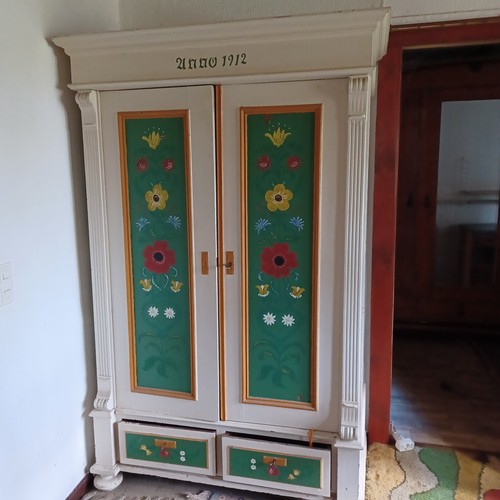 bauernschrank